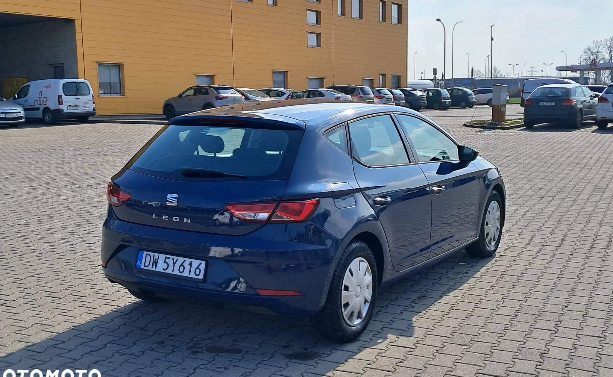 Seat Leon cena 35900 przebieg: 125000, rok produkcji 2018 z Wrocław małe 172